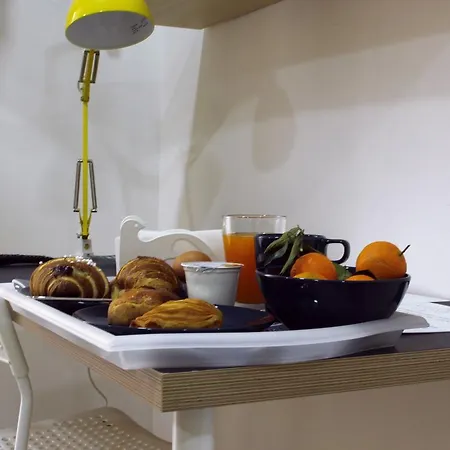 Cavour ベッド・アンド・ブレックファスト ナポリ